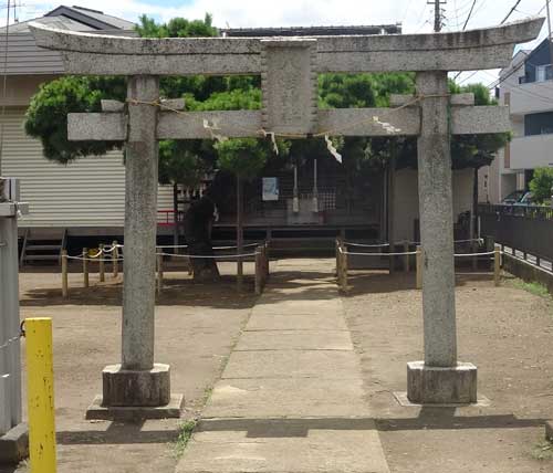 菅八雲神社の鳥居