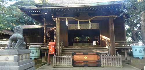 諏方神社拝殿