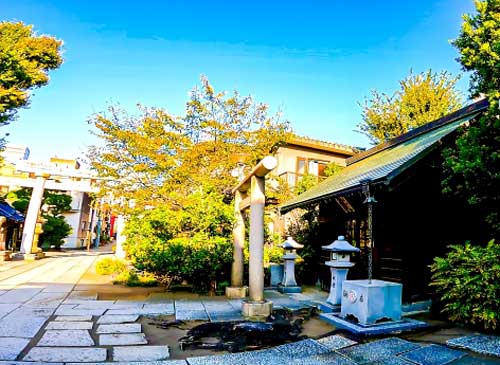 住吉神社境内